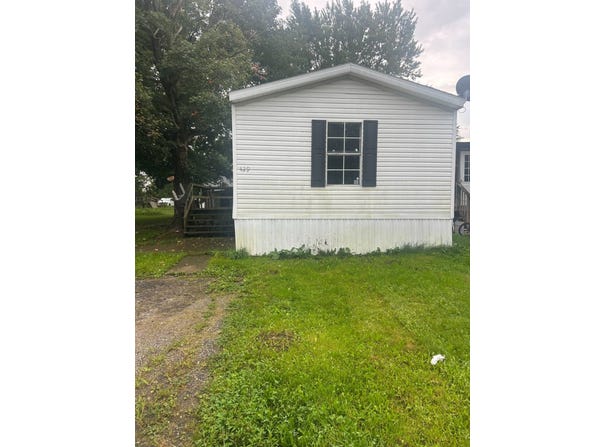 1083 E State Road 2, La Porte, IN 46350