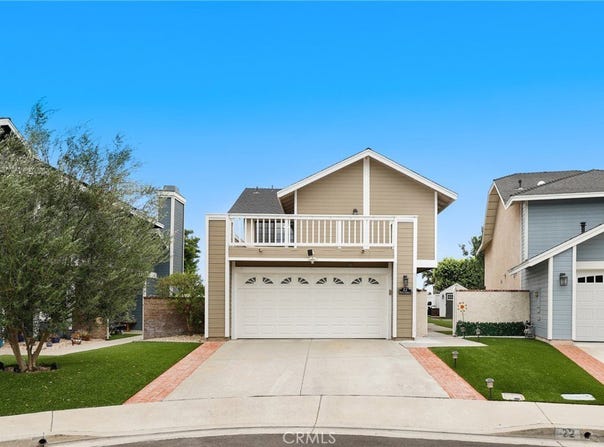 22 Rocky Creek Lane, Laguna Hills, CA 92653