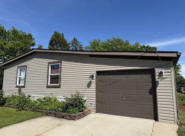 462 Huntsbridge Road, Matteson, IL 60443