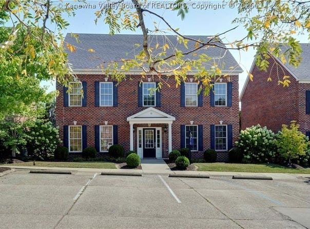 87 Chase Drive, Hurricane, WV 25526