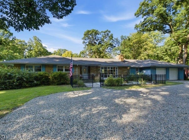 516 County Road 579, Alexandria Twp., NJ 08827-4345