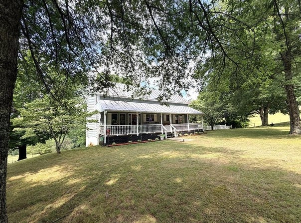 72 Fox Glen Rd, Fancy Gap, VA 24328