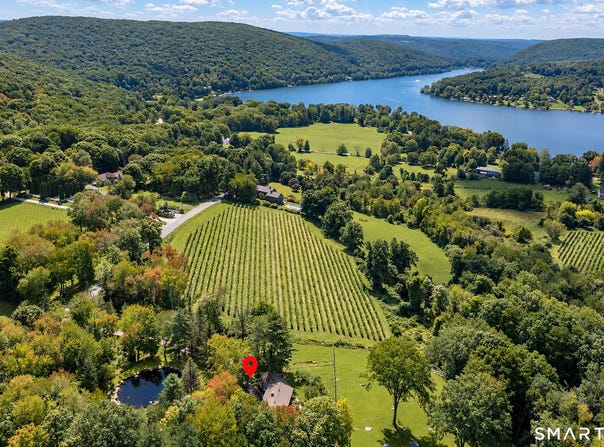38 Strawberry Ridge, Warren, CT 06777