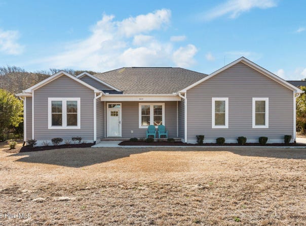309 Pine Knoll Circle, Pine Knoll Shores, NC 28512