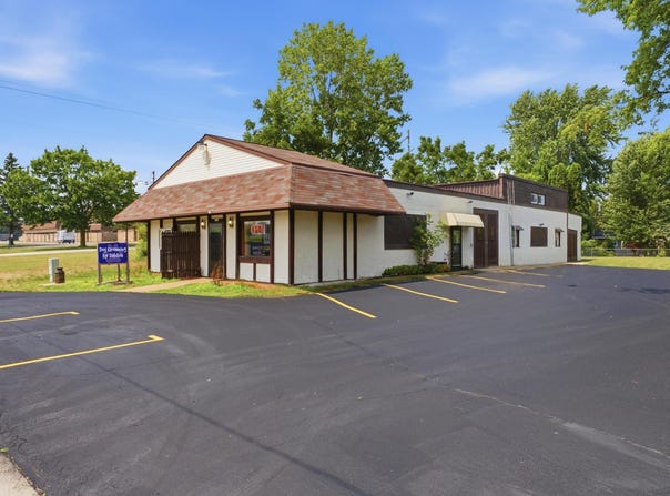 4326 Michigan Ave, Manitowoc, WI 54220