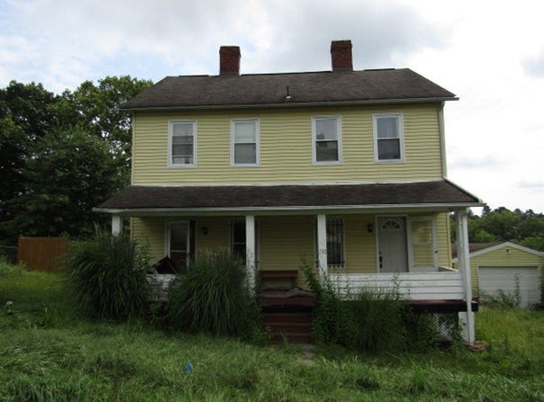 132 Pine St, Sewickley Twp, PA 15678