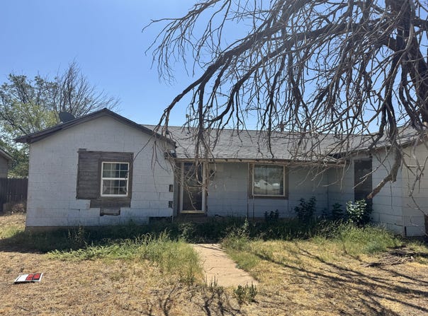 1731 Ave I, Levelland, TX 79336