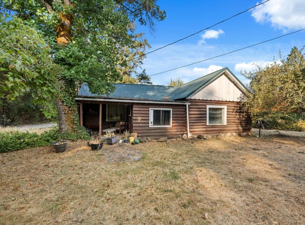 3580 Rockydale Road, Cave Junction, OR 97523