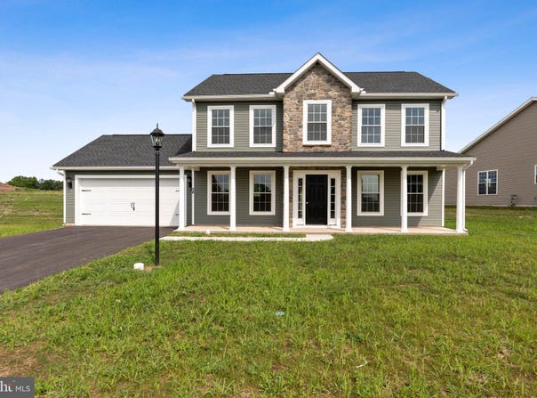 1126 SCARLET Drive, YORK, PA 17408
