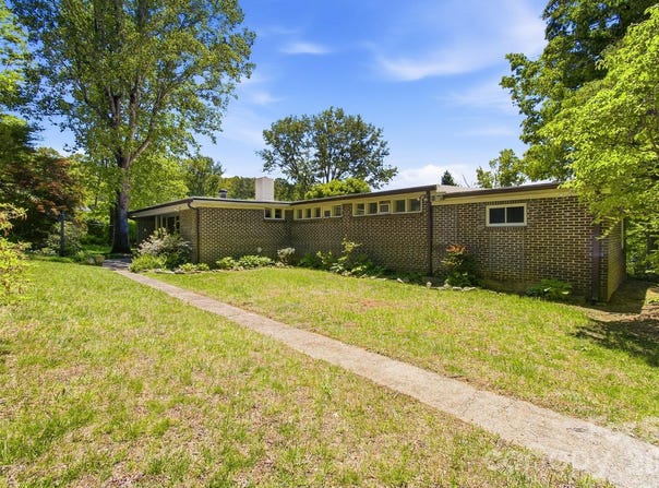 20 Reed Road, Asheville, NC 28805