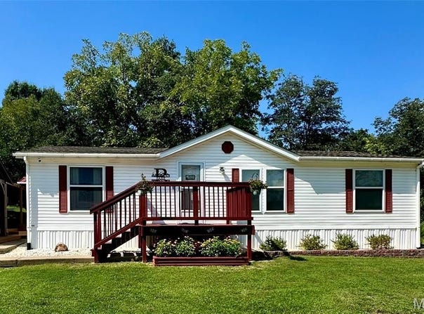 560 Main Street, Leslie, MO 63056