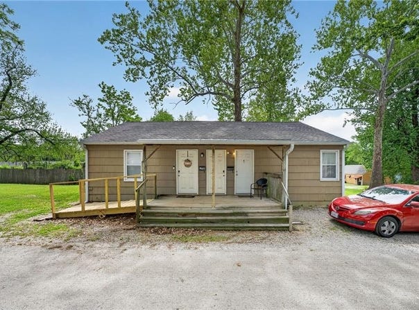 1921 S Ash Avenue, Independence, MO 64052