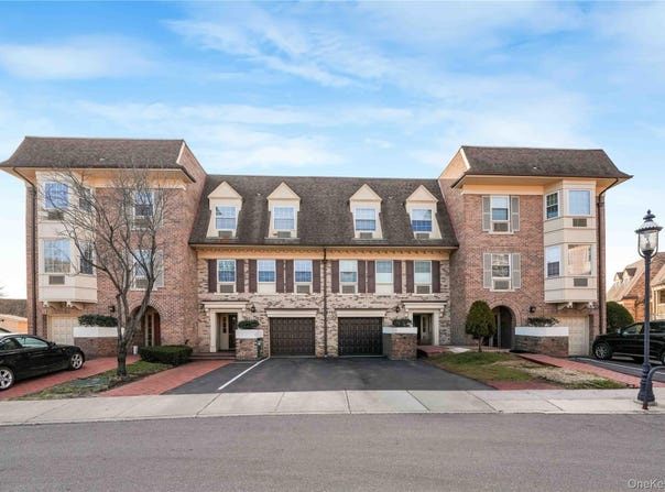 1324 Robin Lane, Bayside, NY 11360