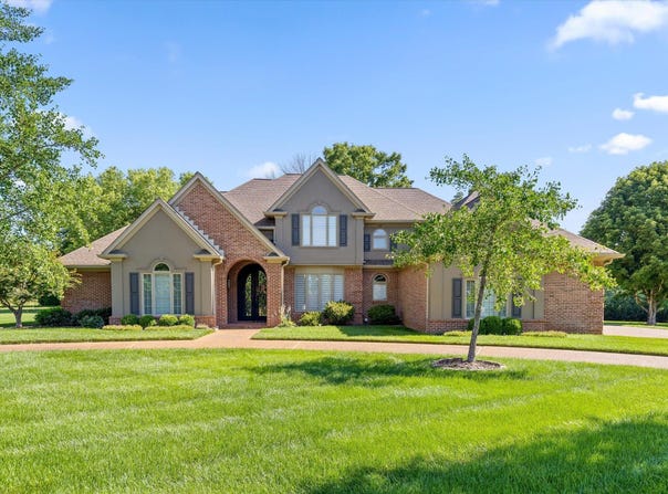 7729 Diamondhead Drive, Ooltewah, TN 37363