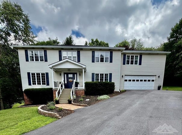 642 Dove Circle, BLUEFIELD, VA 24605