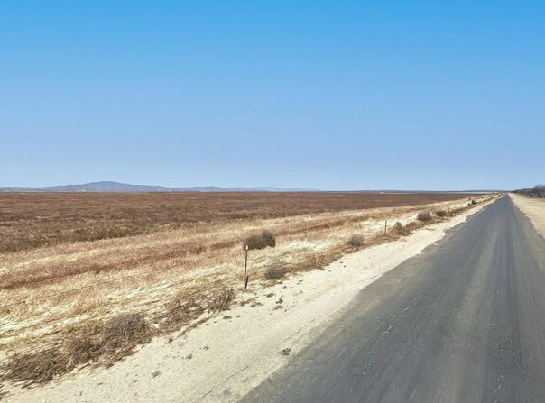 Twissleman Road, Lost Hills, CA 93249