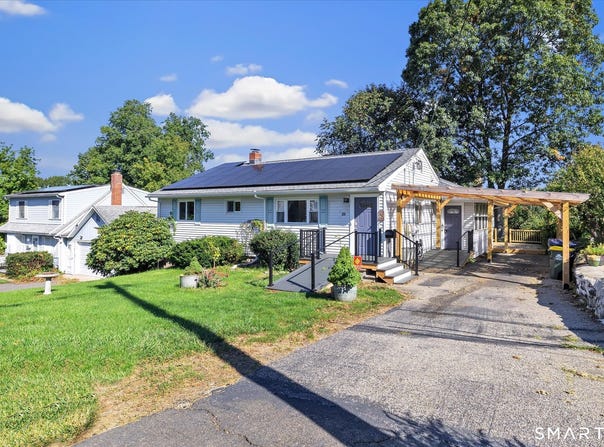23 Alan Drive, Ansonia, CT 06401