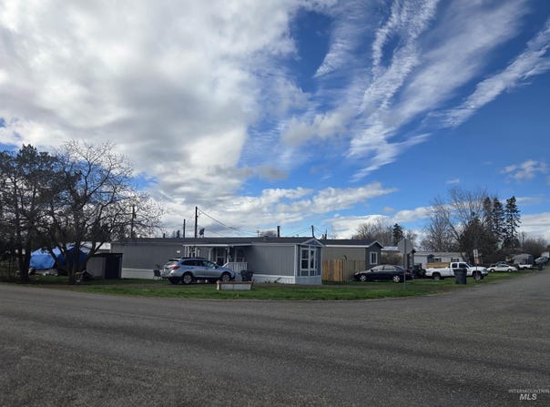 331 Walnut St., Genesee, ID 83832