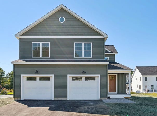 4 Nicklaus Lane, Westbrook, ME 04092