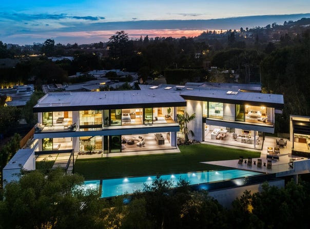 1130 Angelo Dr, Beverly Hills, CA 90210