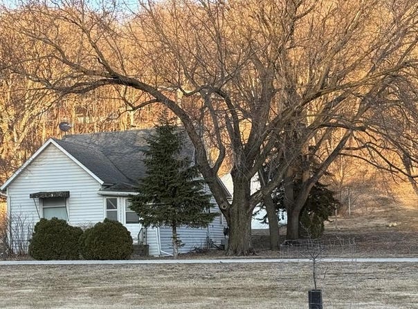 359 E Main, Lehigh, IA 50557