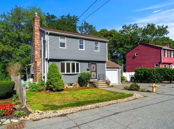 16 Horne Ave, Medford, MA 02155