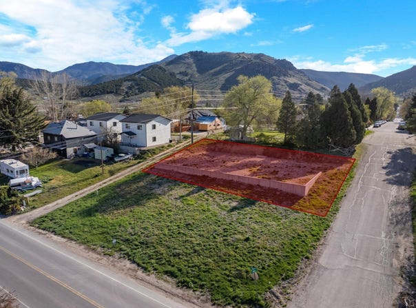Elm St, Lava Hot Springs, ID 83246