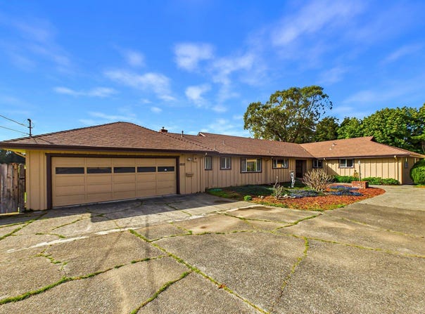 1852 Dean Street, Eureka, CA 95501