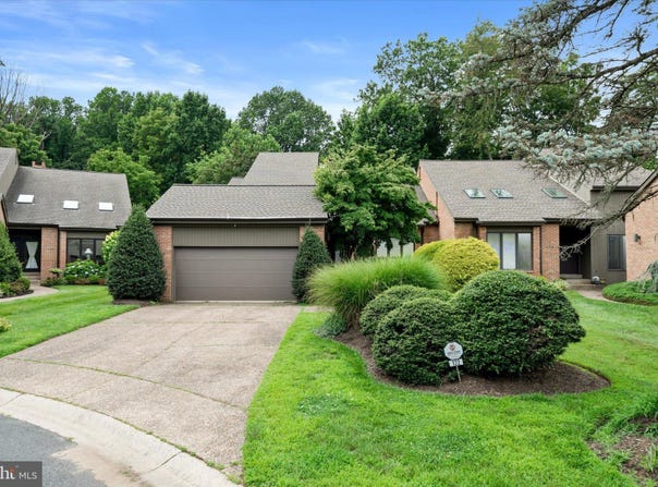 122 DOWNS Drive, WILMINGTON, DE 19807