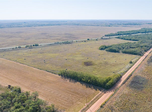 10 +/- Acres CR 138, Rule, TX 79547
