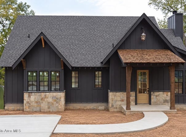 152 Waterfront Way, Alexander City, AL 35010