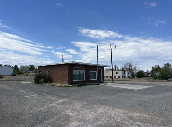18 Central Ave, Deaver, WY 82421