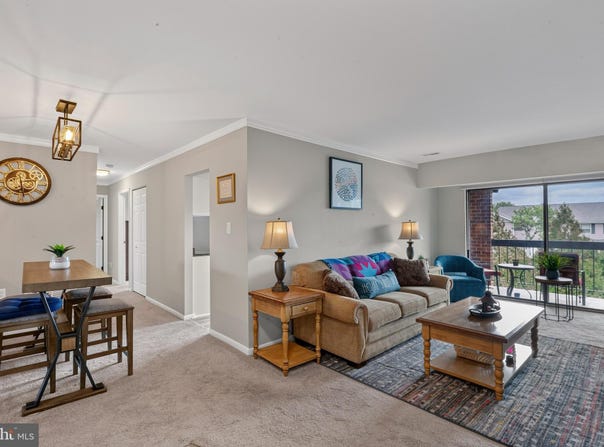 8 JULIET Lane, NOTTINGHAM, MD 21236