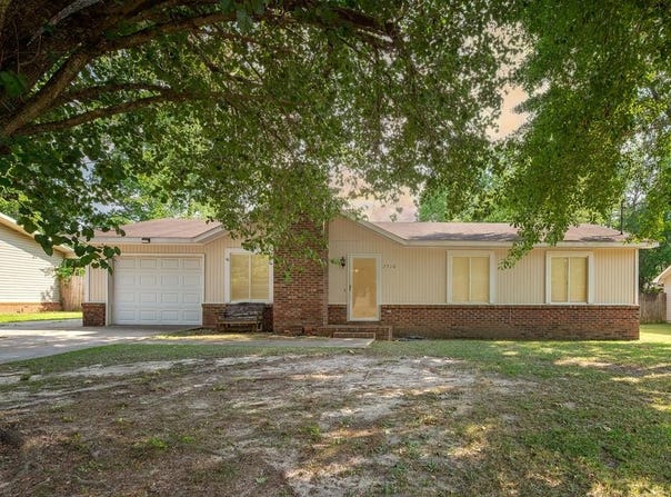 2310 Aberdeen, Dothan, AL 36301