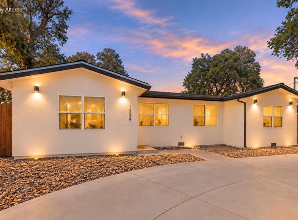 1230 Arizona Street, Redding, CA 96002