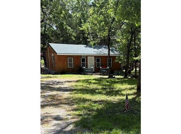 34 Hill Side Drive, Mound City, KS 66056