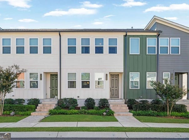 1492 Pinedale Crest NW, Atlanta, GA 30318