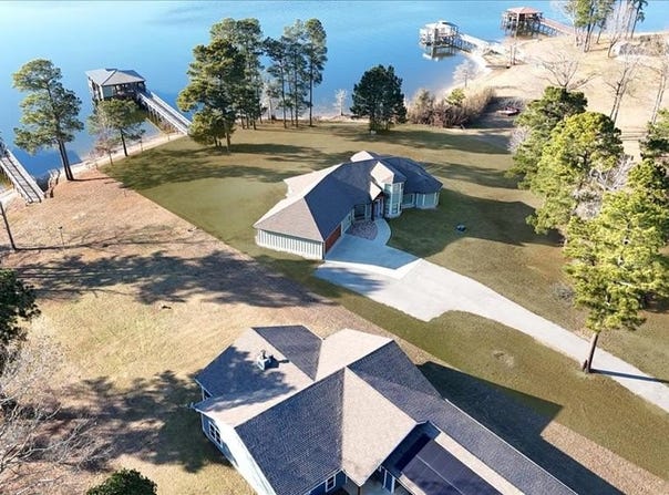 400 Sunny Shores, Hemphill, TX 75948