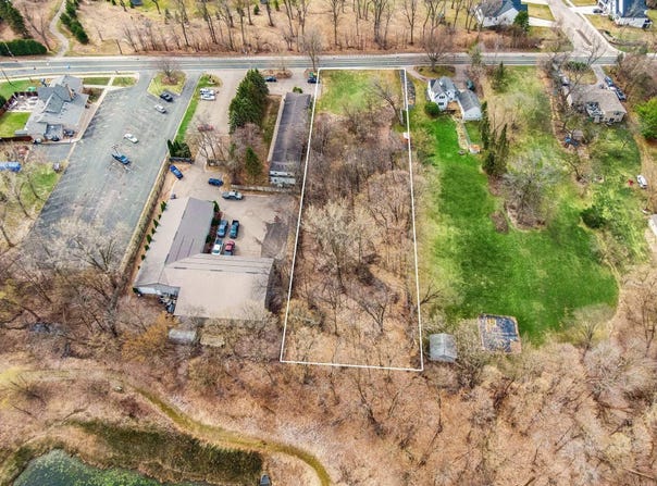 24560 Smithtown Road, Excelsior, MN 55331