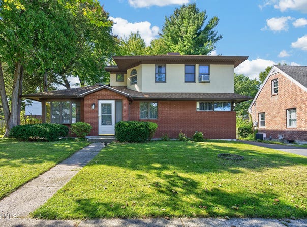 6 John David Lane, Albany, NY 12208