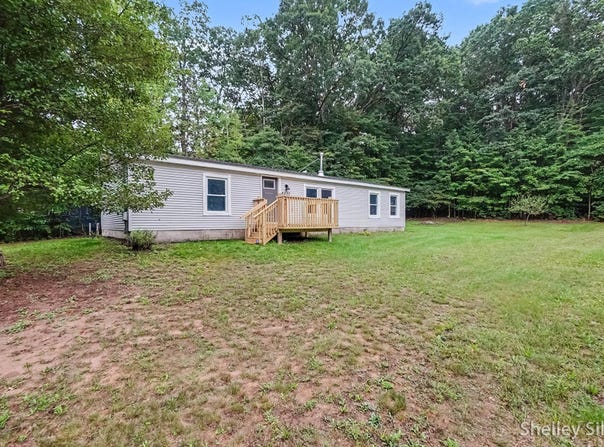 6537 E Glen Lane, Fountain, MI 49410