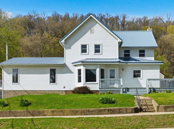 108 SW Second Street, Elkader, IA 52043