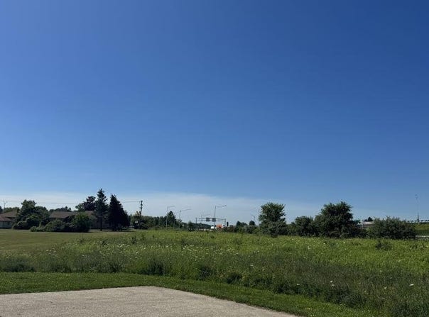 N168W22228 Main St, Jackson, WI 53037