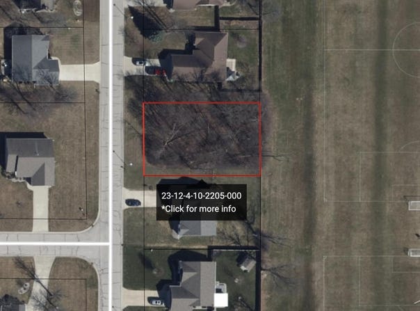 Deibel Drive, Saginaw, MI 48603