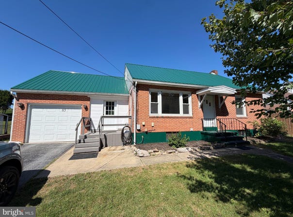 85 E COLLEGE Avenue, WERNERSVILLE, PA 19565