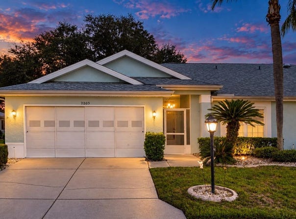 2203 MAYFIELD OAKS Place, SUN CITY CENTER, FL 33573