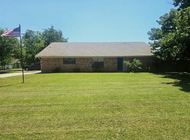 601 Rogers, Normangee, TX 77871