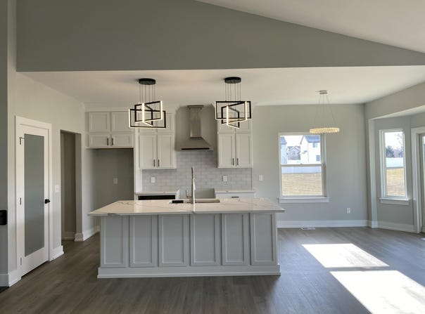546 Falcon Drive, Dundee, MI 48131