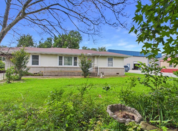 4392 HWY 62 E, Mountain Home, AR 72653