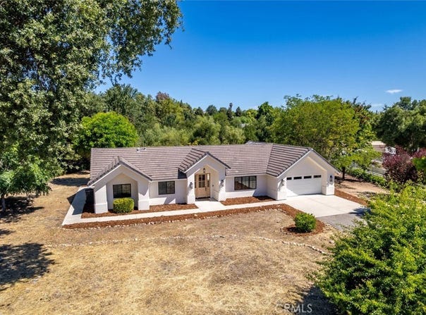 1090 Jordan Lane, Templeton, CA 93465